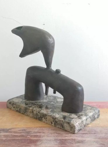 Bronze Sculpture Object Ii By Mathias Goeritz: Old Recat This sculpture is in perfect condition.DESCRIPTION OF THE ARTICLE:TITLE: ?OBJECT II?AUTHOR: MATHIAS GOERITZMATERIAL: BRONZEMEASUREMENTS WITHOUT BASE: HEIGHT 18 cm x WIDTH 20 cm x DEPTH 5 cmB