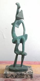 Bronze Sculpture Man By Henry Moore: Old Recast This sculpture is in perfect condition.ITEM DESCRIPTION:TITLE: "MAN"AUTHOR: HENRY MOOREMATERIAL: BRONZEMEASURES WITHOUT BASE: HEIGHT 31 cm x WIDTH 12 cm x DEPTH 7 cmBASE: WIDTH 13 cm X DEPT