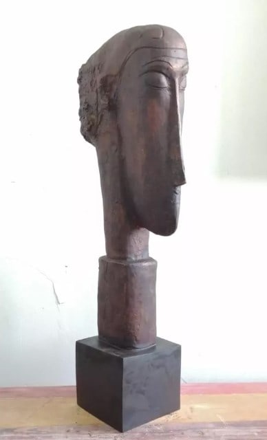 Bronze sculpture Homme by Amedeo Modigliani: Old Recast sculpture is in perfect condition.DESCRIPTION OF THE ARTICLE:TITLE: "HOMME"AUTHOR: AMEDEO MODIGLIANIMATERIAL: BRONZEMEASURES WITHOUT BASE: HEIGHT59 cm x WIDTH 12 cm x DEPTH 13 cm
