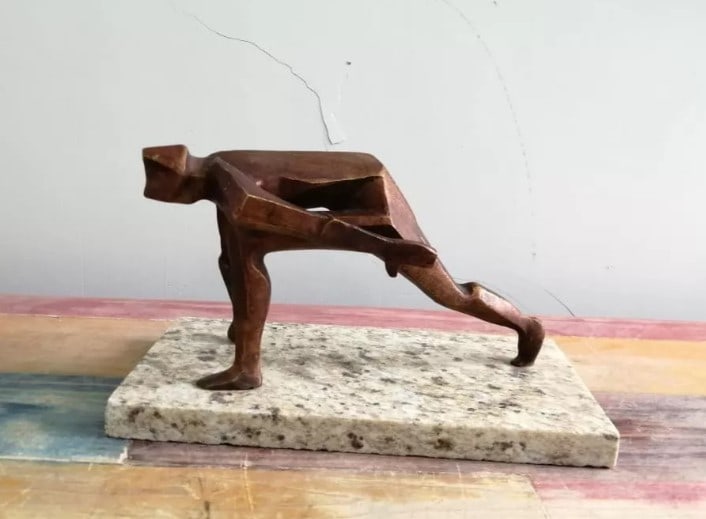 Bronze Sculpture Walker By Remedios Varo: Old Recast This sculpture is in perfect condition.DESCRIPTION OF THE ARTICLE:TITLE: ?WALKER?AUTHOR: REMEDIOS VAROMATERIAL: BRONZEMEASUREMENTS WITHOUT BASE: HEIGHT 13 cm x WIDTH 22 cm x DEPTH 19