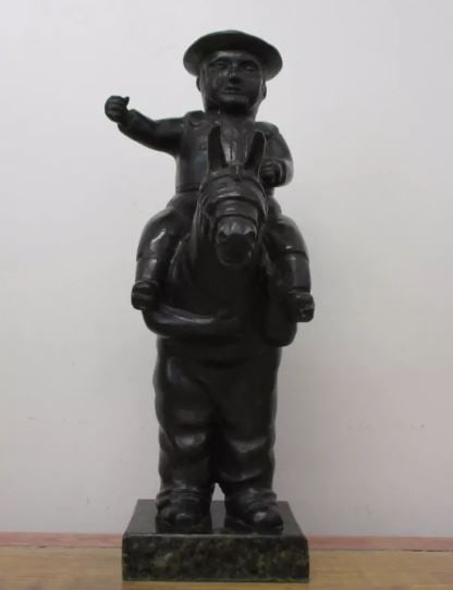 Bronze Sculpture Policeman II Fernando Botero (1 of 1)