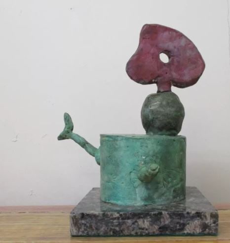 Bronze Sculpture " Object: Old recast sculpture is in perfect condition.DESCRIPTION OF THE ARTICLE:TITLE: "OBJECT"AUTHOR: JOAN MIROMATERIAL: BRONZEMEASURES WITHOUT BASE: HEIGHT 20 cm x WIDTH 18 cm x DEPTH 11 cmBASE: WIDTH 13 cm