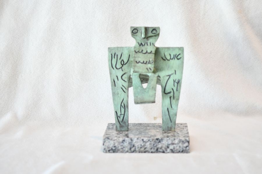 Bronze Sculpture Unknown (1 of 1)