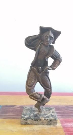 Male Bronze Sculpture II By Francisco Toledo: Old Recast This sculpture is in perfect condition.ITEM DESCRIPTION:TITLE: "MALE II"AUTHOR: FRANCISCO TOLEDOMATERIAL: BRONZEMEASURES WITHOUT BASE: HEIGHT 26 CM WIDTH 12 CM DEPTH 6 CMBASE: 10 CM X 8 CM