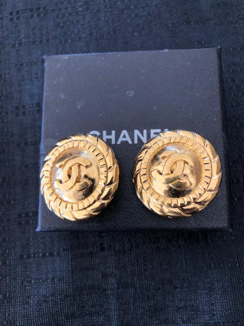 Vintage Chanel Large Earrings with Leaf Detail (1 of 2)