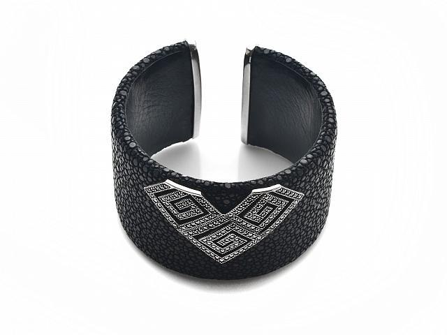 Silver 8" Round Marcasite Stingray Cuff Bracelet (1 of 1)