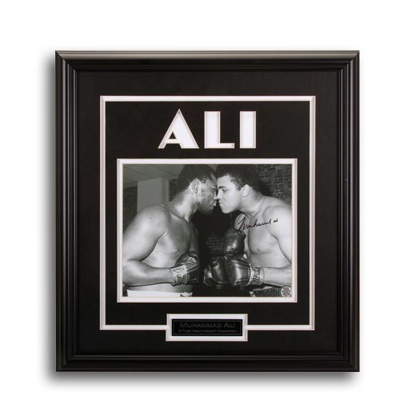 Muhammad Ali Heavyweight Champ 15x16autograph GFA: Muhammad Ali Heavyweight Champion Custom Frame Showcase 15x16 Autograph 8x10v GFA