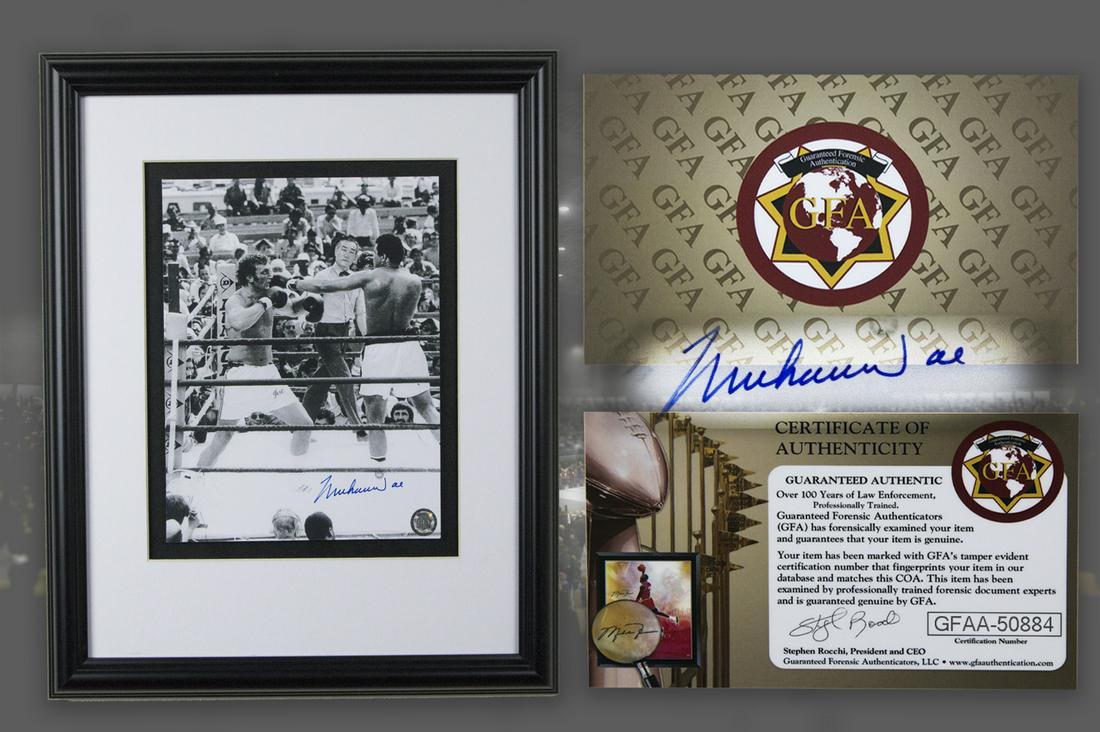 Muhammad Ali Heavyweight Champion Signed GFA: Muhammad Ali Heavyweight Champ 12x16 Custom Frame Matted 8x10 Signed GFA