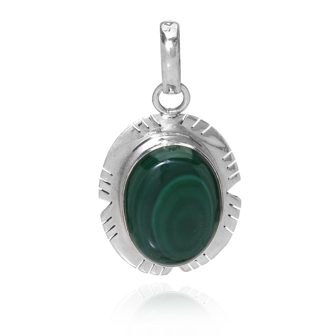 Sterling Silver Malachite Pendant: Sterling Silver Malachite Pendant• Metal: Sterling Silver • Stone: Malachite • Dimension: 43.26 mm x 23.34 mm• Total Weight: 9.8 grams• Finis