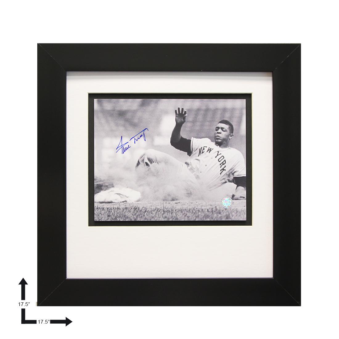 Willie Mays San Francisco Giants Signed GFA: Willie Mays, the Say Hey Kid, played with enthusiasm and exuberance while excelling in all phases of the game -- hitting for average and power, fielding, throwing and baserunning. Willie Mays' unquest