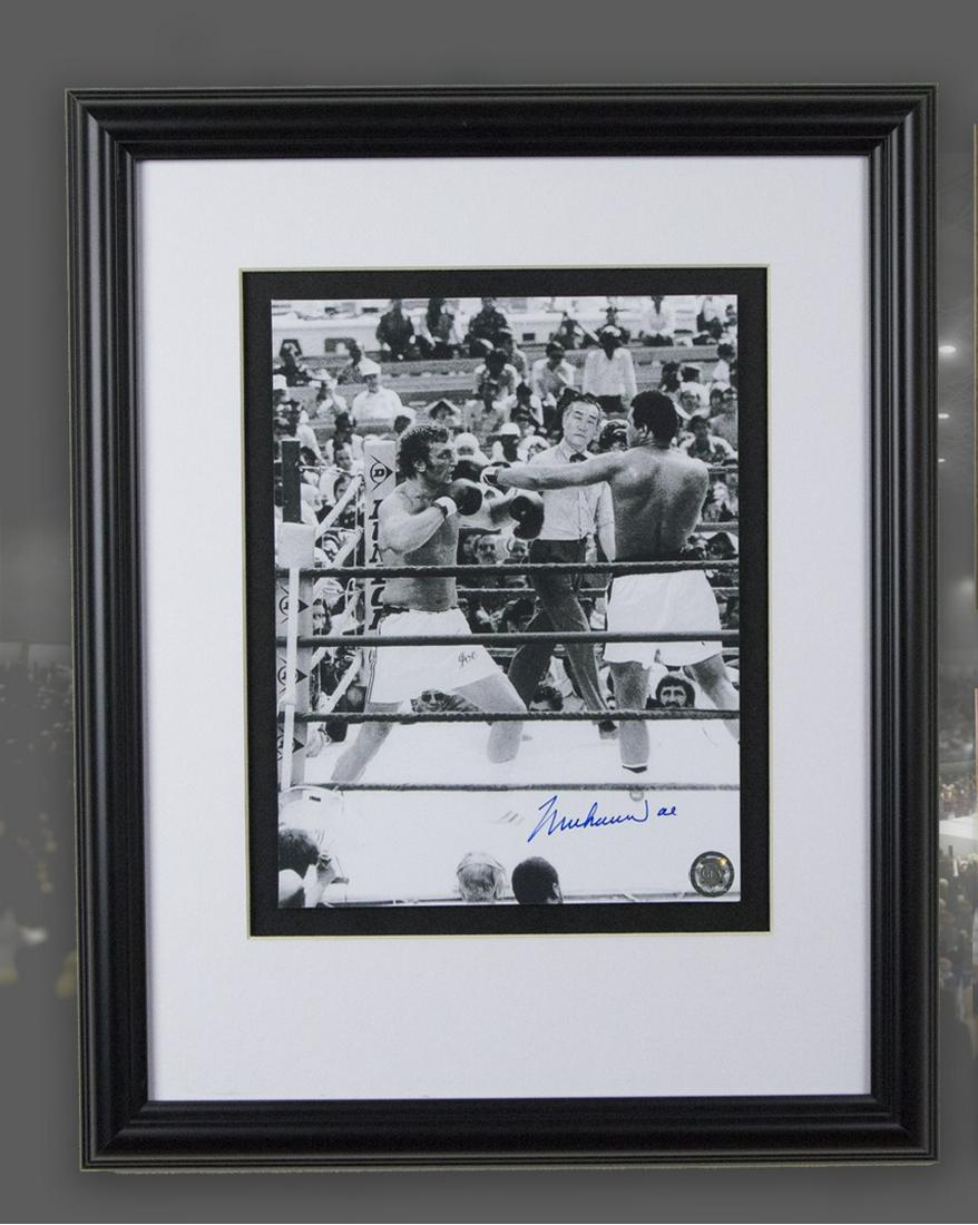 Muhammad Ali Heavyweight Champ 15x16autograph GFA: Muhammad Ali Heavyweight Champion 12x16 Custom Framed Multi-Matted Signed 8x10v GFA