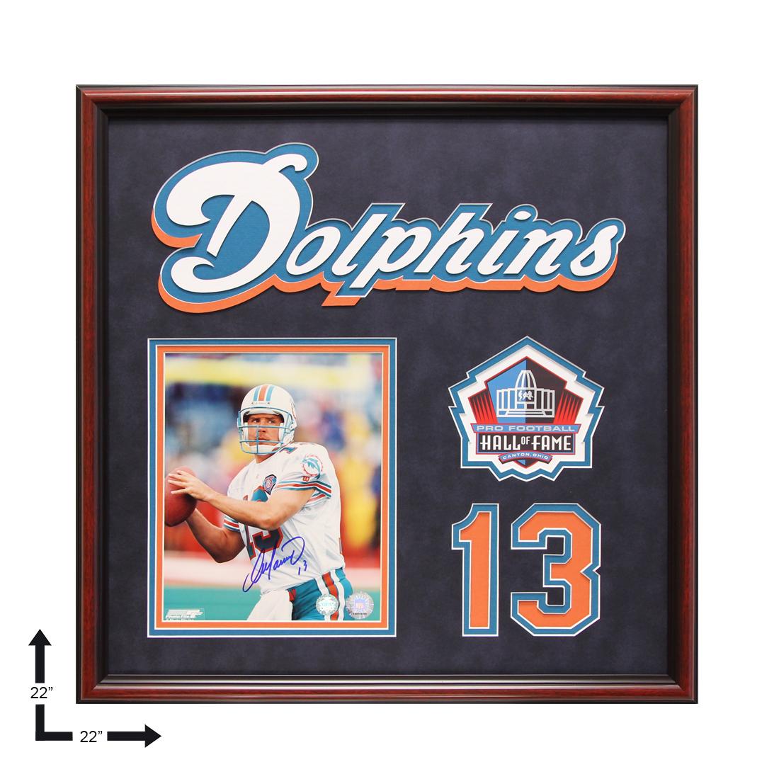 Dan Marino Miami Dophins 22x22 Showcase Signed GFA: During his iconic career, Dan Marino set over 38 National Football League historic records including career touchdown passes, career passing yards, 4th quarter comeback wins, and most 4th quarter/over