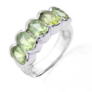 Sterling Silver 5 Stone Oval Peridot Rings SZ 7: Sterling Silver 5 Stone Oval Peridot Rings SZ 7• Metal: Sterling Silver• Stone: Peridot • Width: 8.9 mm • Total Weight: 6.25 grams • Finish: Rhodium