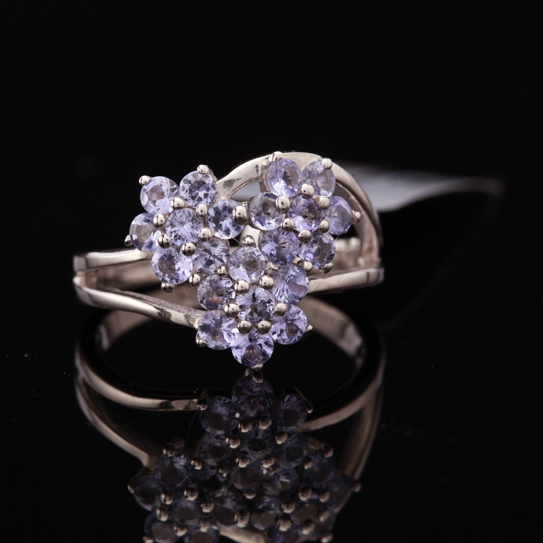 Sterling Silver Tanzanite Split Ring Sz 7 (1 of 3)