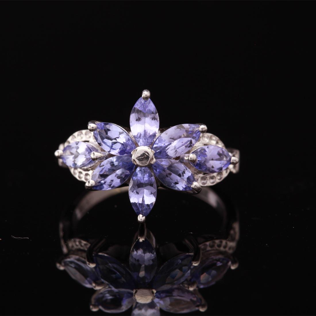 Sterling Silver Tanzanite Flower Ring Size 6.5 (1 of 3)