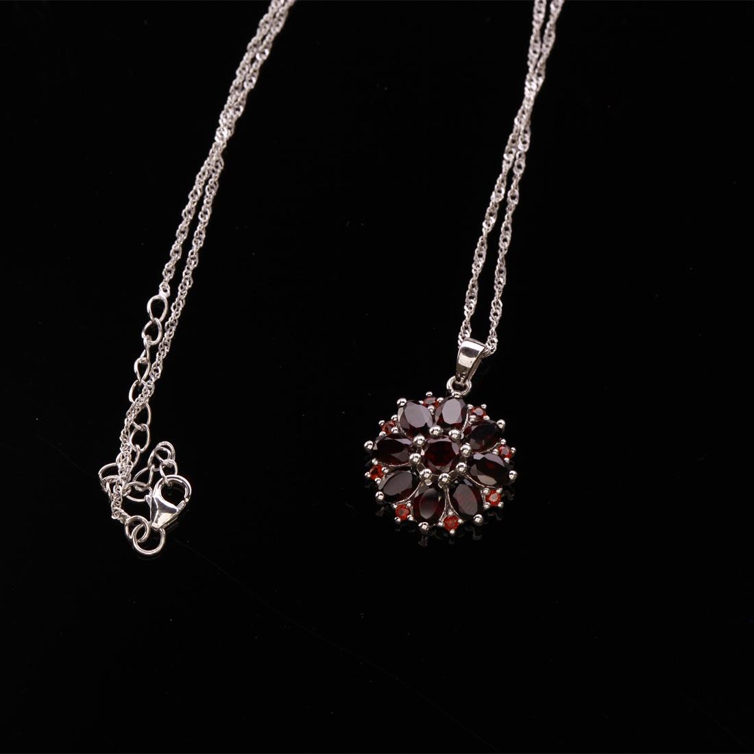 Sterling Silver Garnet Cluster Pendant W/ Chain (1 of 1)