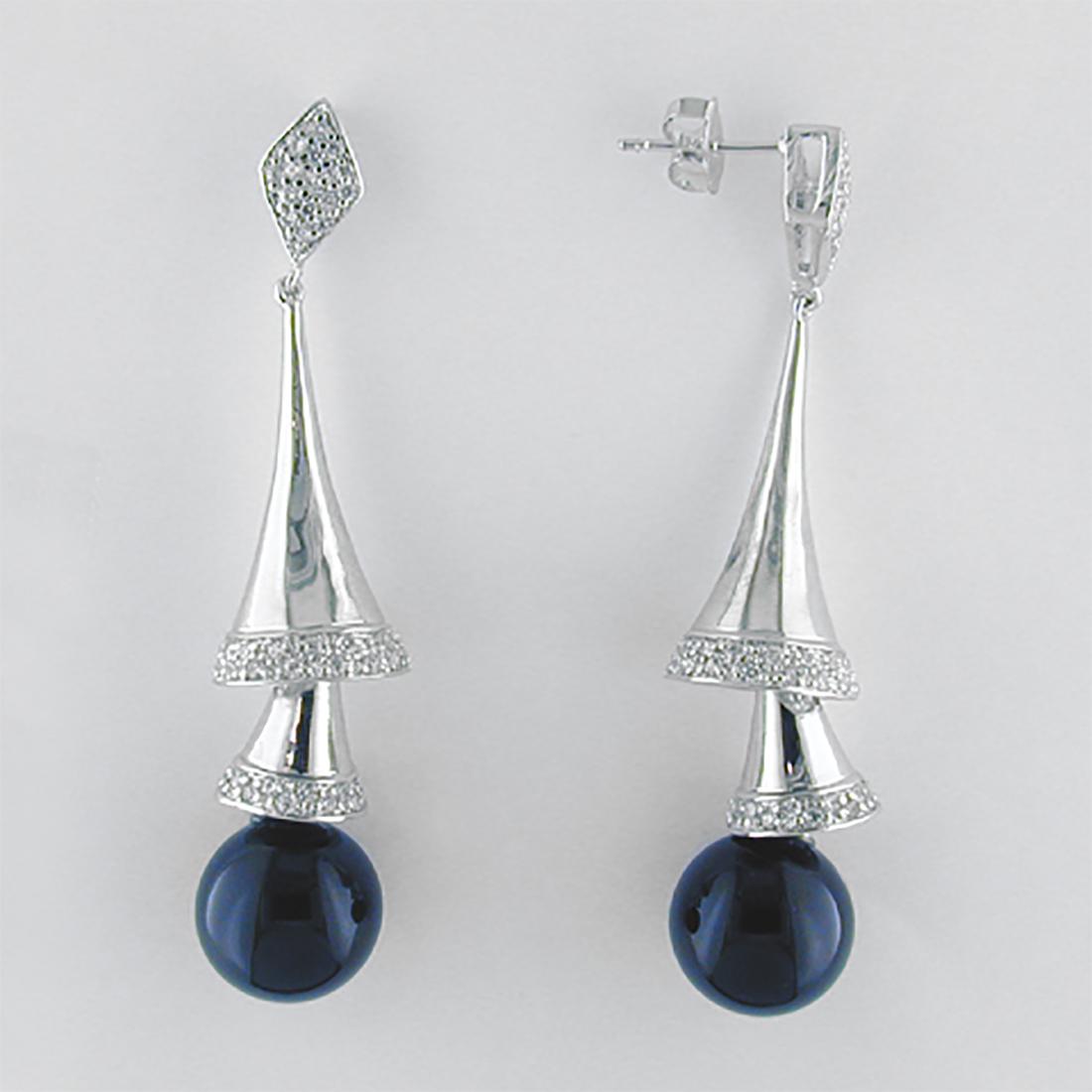 Silvertone Black Fashion Dangle Earrings (1 of 1)