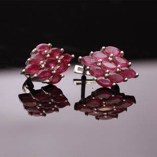 Sterling Silver Ruby Glass Field Latchbck Earrings: Sterling Silver Ruby Glass Field Latchbck Earrings • Metal: Sterling Silver • Stone: Ruby Glass Field • Dimensions: 19.85X13.33 Mm • Total Weight: 6.14 Grs • Backing: