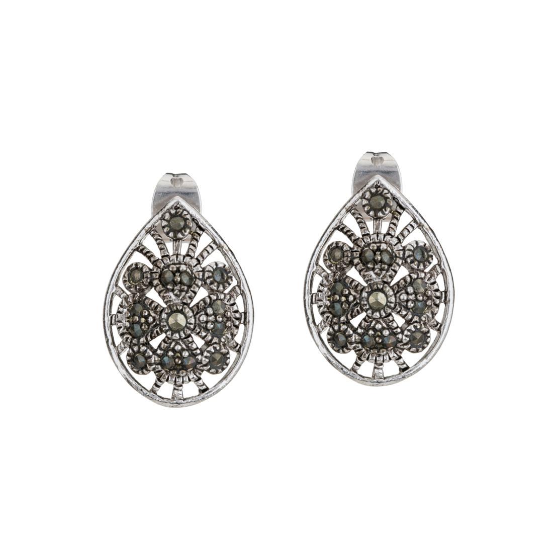 Genuine Marcasite Pav¨¦ Stud Earrings: • Genuine marcasite • Measurement: 18mm x 13mm x 5mm • Butterfly backings for comfortable fit • Gleaming rhodium over brass