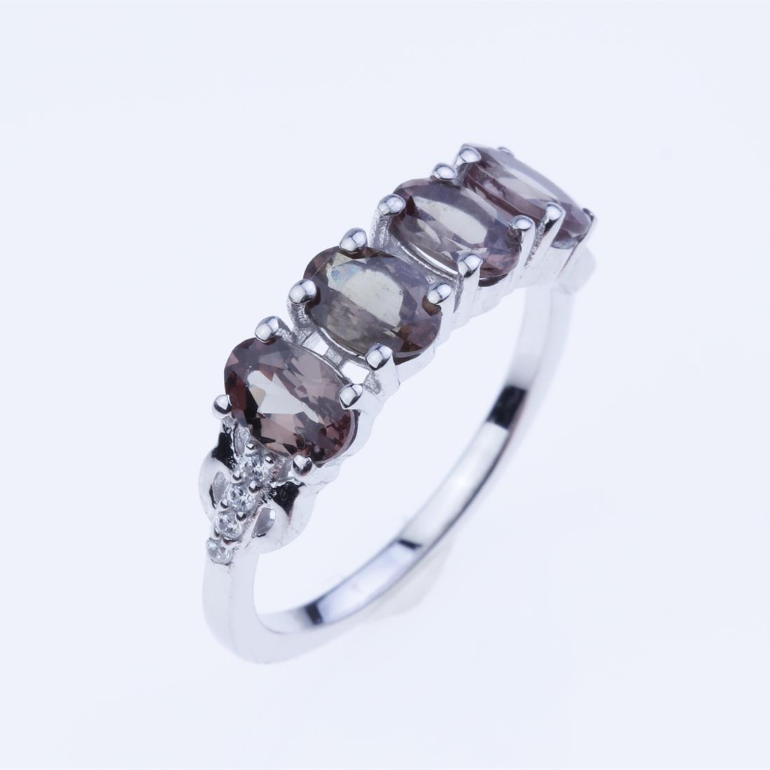 Size 7 4-Stone Color Changing Garnet Silver Band (1 of 2)