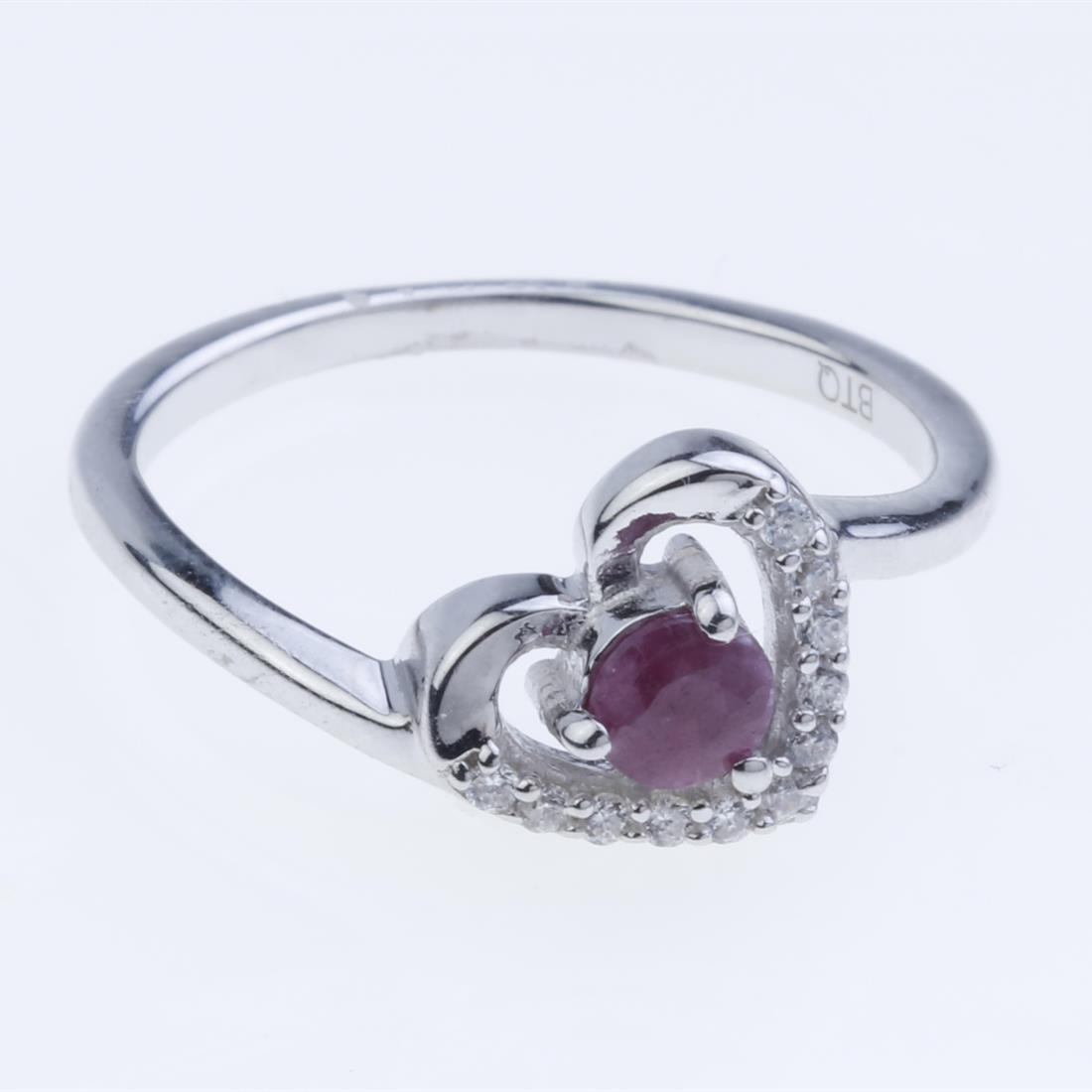Size 7.5 Heart Indian Ruby & Zircon Ring (1 of 2)