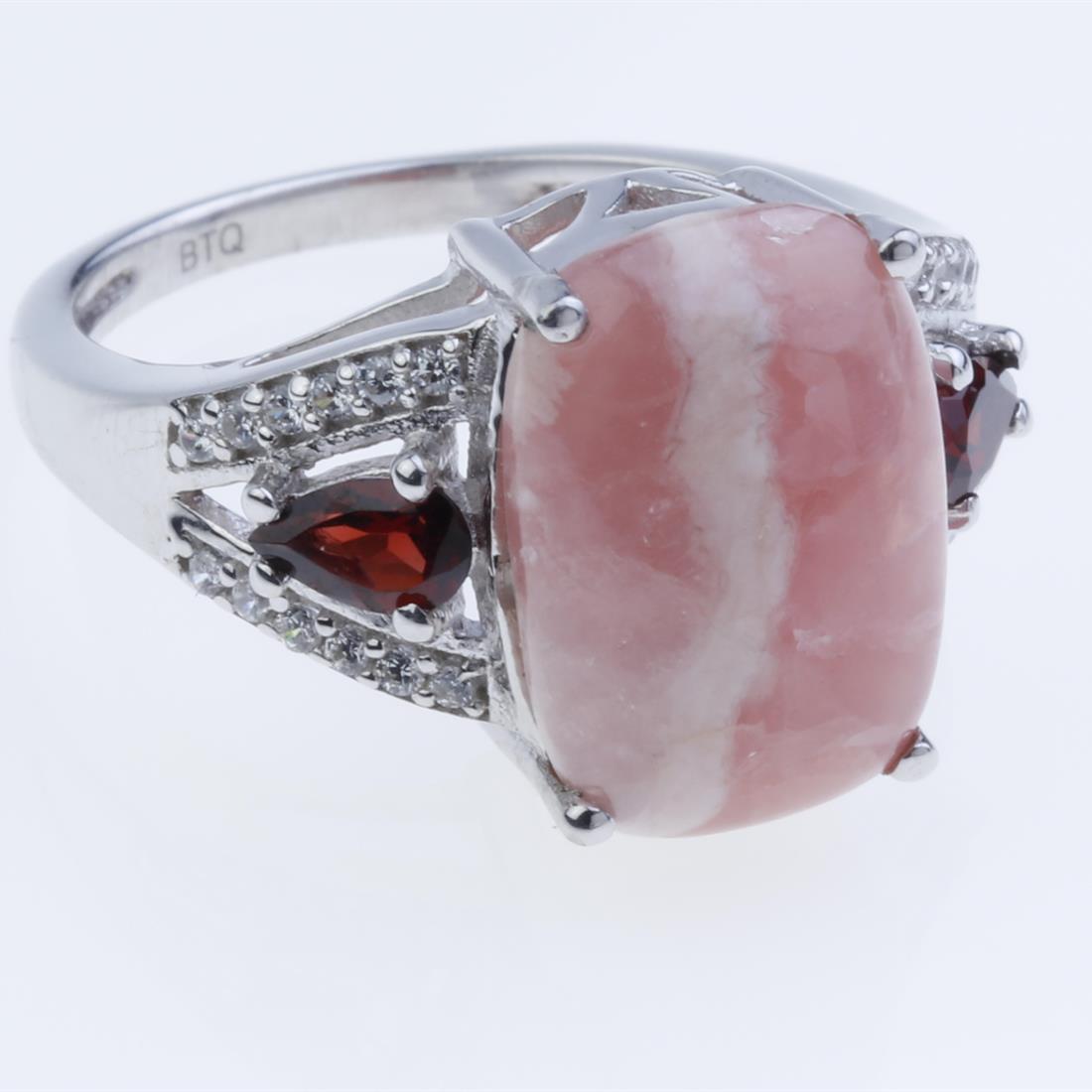 Size 7 Rhodochrosite & Garnet Sterling Slv Ring: Size 7 Rhodochrosite & Garnet Sterling Slv Ring • Metal: Sterling Silver • Stone: 14X10 Mm Cushion Rhodochrosite,Garnet, Zircon • Width : 14.1 Mm • Appx Weight: 4.72 Grams R