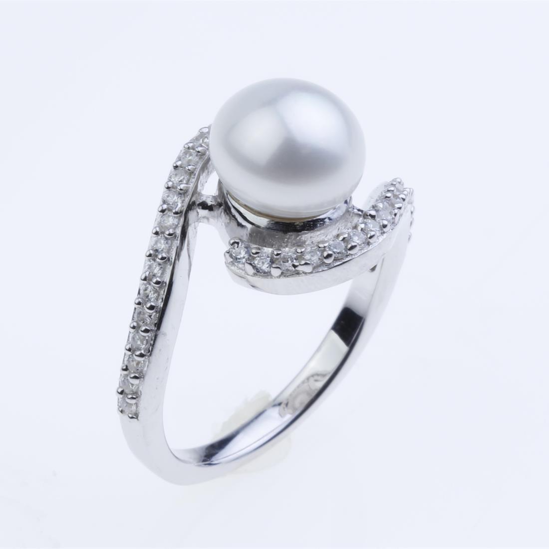 Size 7.5 Wht Pearl & Zircon Sterling Slv Ring (1 of 2)