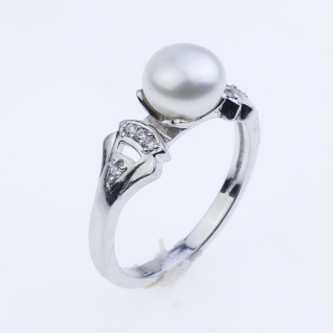 Size 7 8Mm White Pearl & Zircon Silver Ring: Size 7 8Mm White Pearl & Zircon Silver Ring • Metal: Sterling Silver • Stone: 8Mm White Pearl, Zircon • Width : 7.5 Mm • Appx Weight: 3.18 Grams • Finish: Rhodium