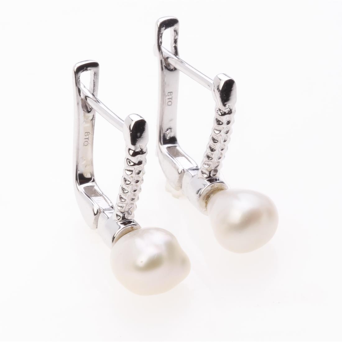 Sterling Silver White Pearl Earrings (1 of 1)