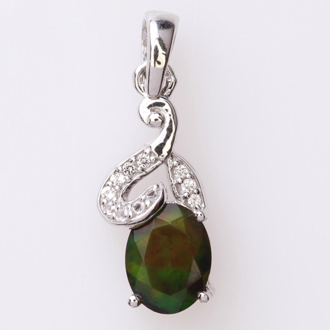 Sterling Silver Emerald Green Stone Pendant (1 of 2)