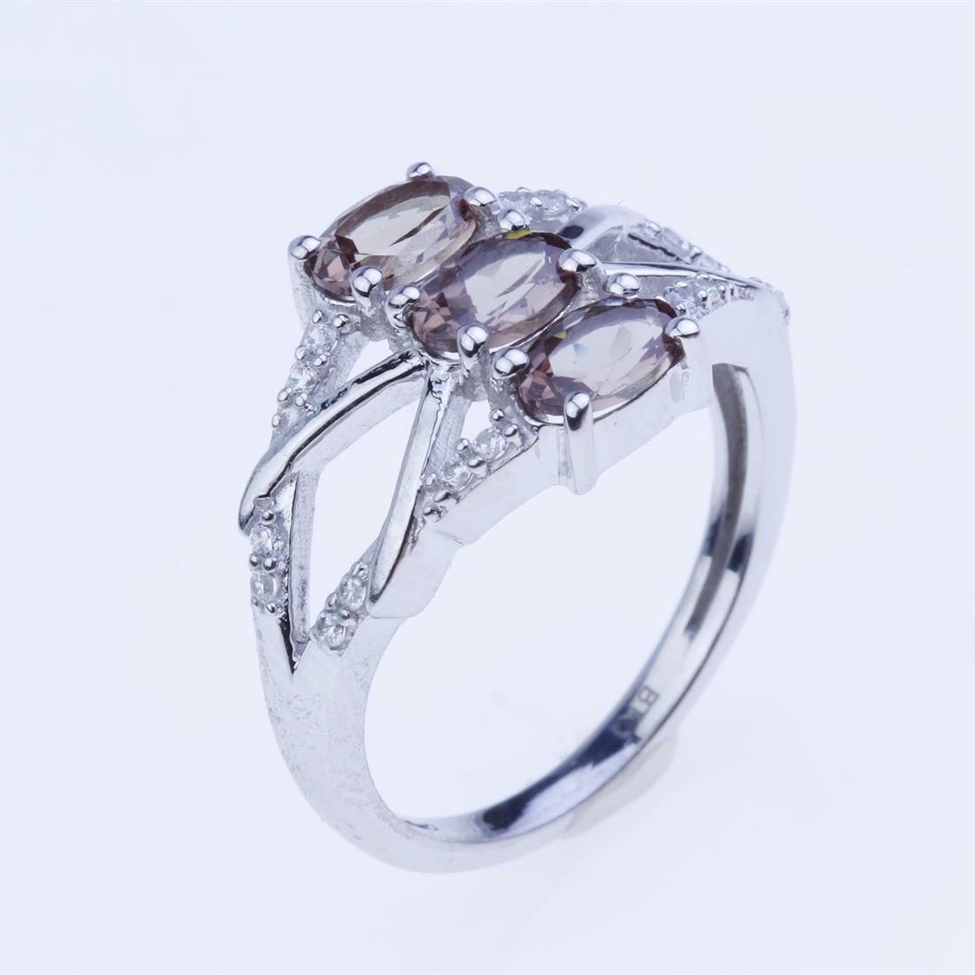 Sz 8.5 3 Stone Color Changing Garnet Silver  Ring (1 of 2)