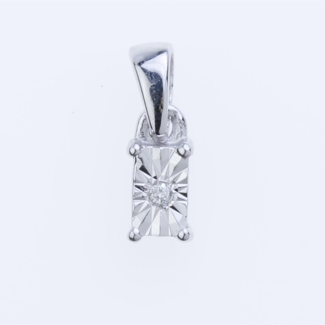 Diamond Cut Rectangular Diamond Silver Pendant (1 of 2)
