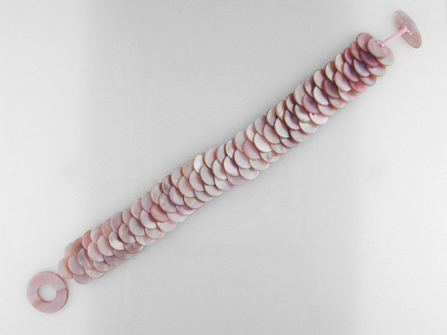 8" Pink Mop Fish Scale Design Bracelet: 8" Pink Mop Fish Scale Design Bracelet • Stone: Pink Mop • Width: 20.7Mm • Length: 8 Intch • Total Weight: 22.8 Grams • Closuret: Pink Mop Toggle