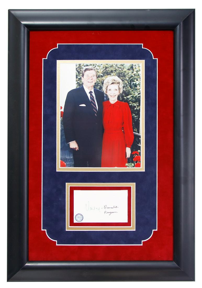 NANCY AND RONALD REAGAN SIGNED INDEX CARD (1 of 4)