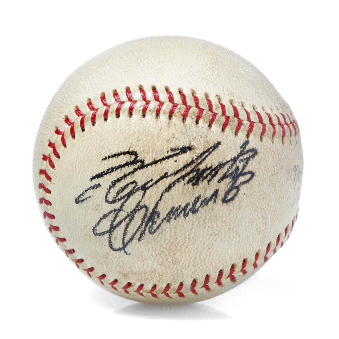 Roberto Clemente Signed Official League Baseball (1 of 7)