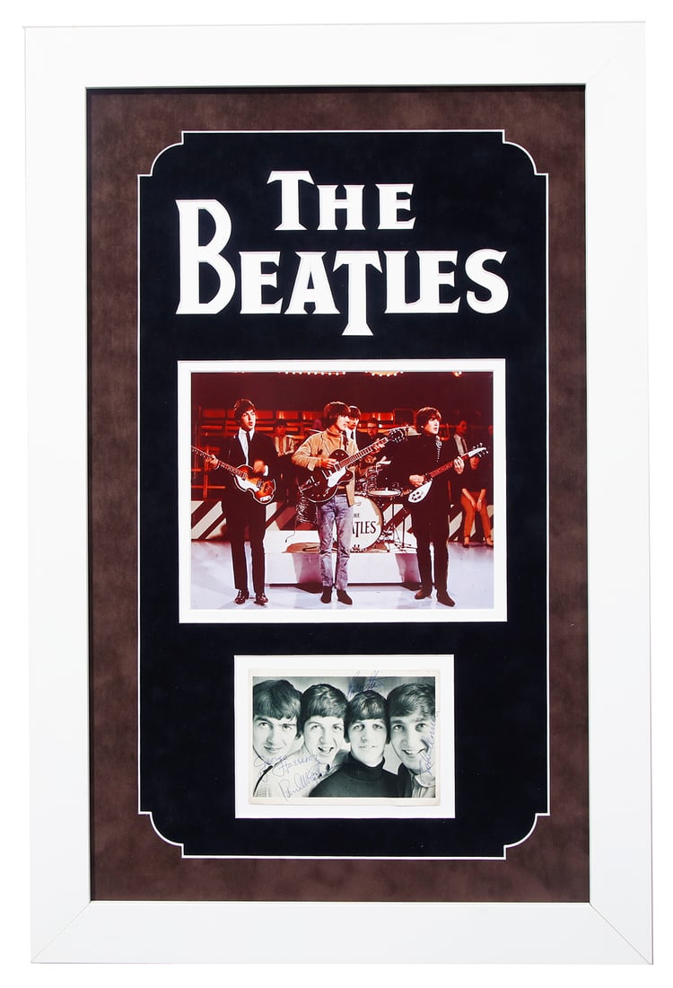 Very Rare Vintage Beatles Signed 6 x 4.25 Photo (1 of 5)
