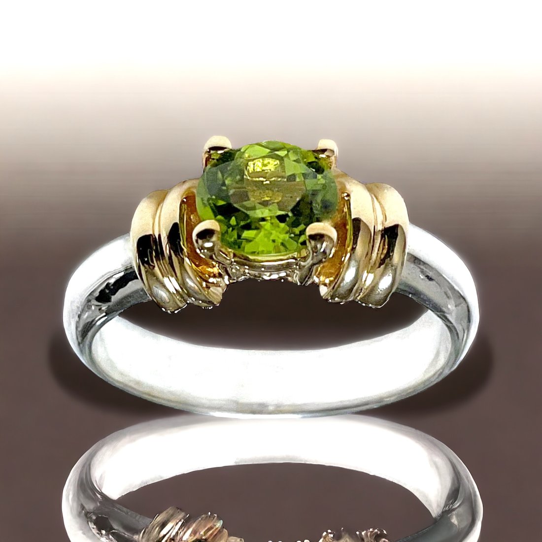 14K & Sterling Silver Peridot Ring Size 6.5 (1 of 1)