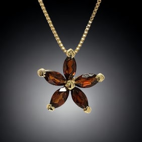 14K Gold Garnet Flower Pendant with 18" chain