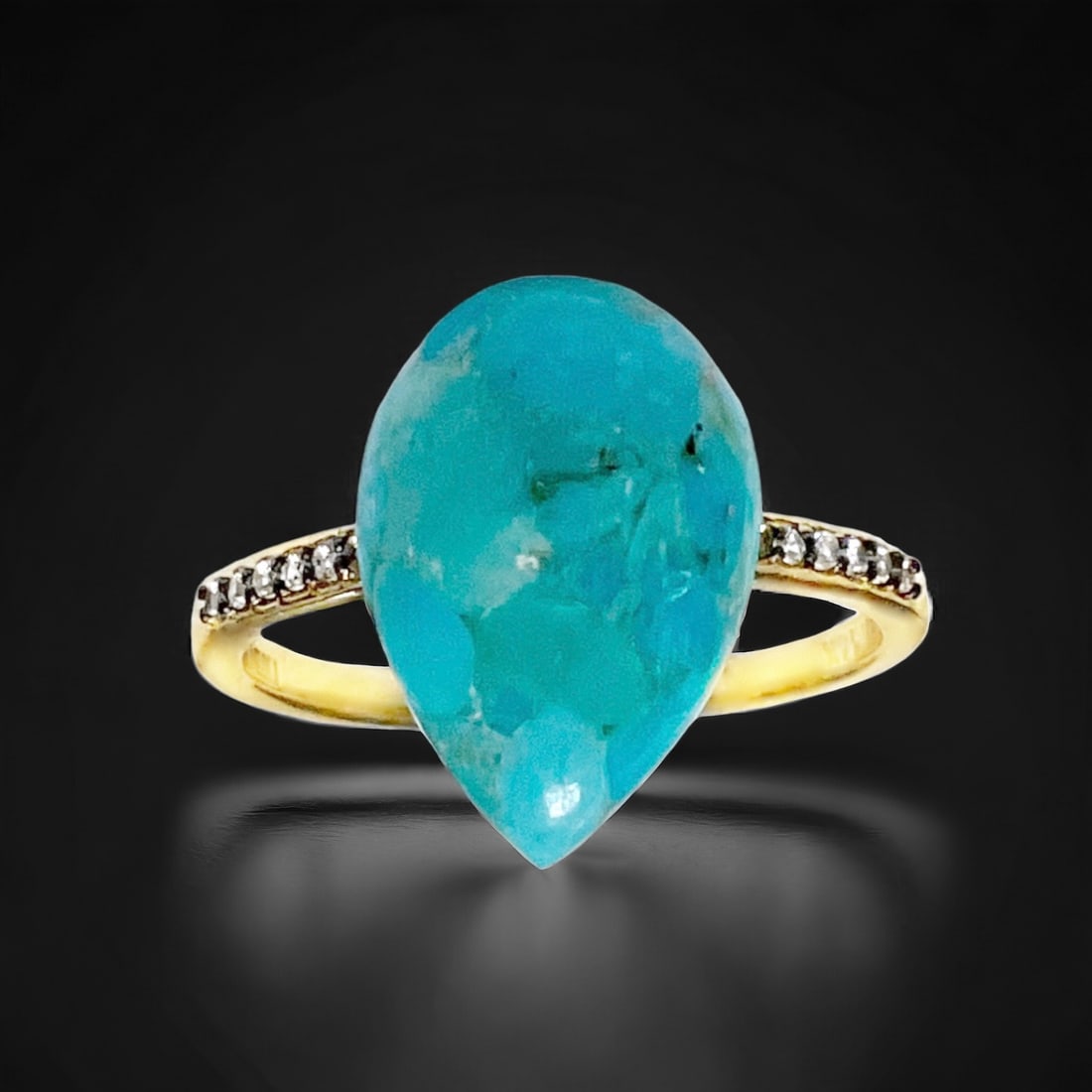 14K Gold Pear Shaped Turquoise Solitaire Ring Size 7 (1 of 1)
