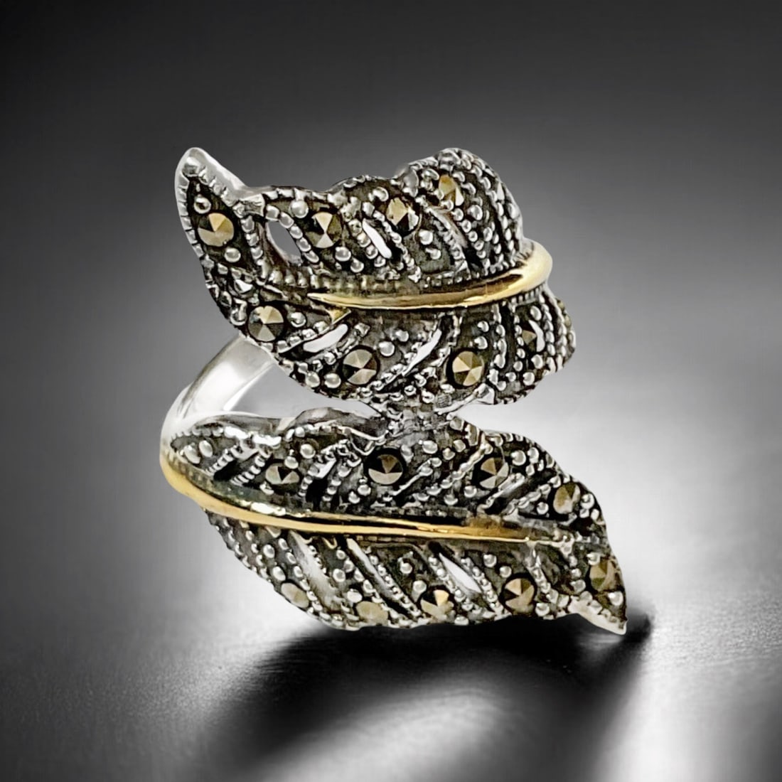 Two Tone Marcasite Bypass Leaf Sterling Silver Ring Size 6 (1 of 1)
