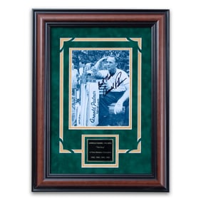 Arnold Palmer Signed and Inscribed "Best Wishes" Photograph
