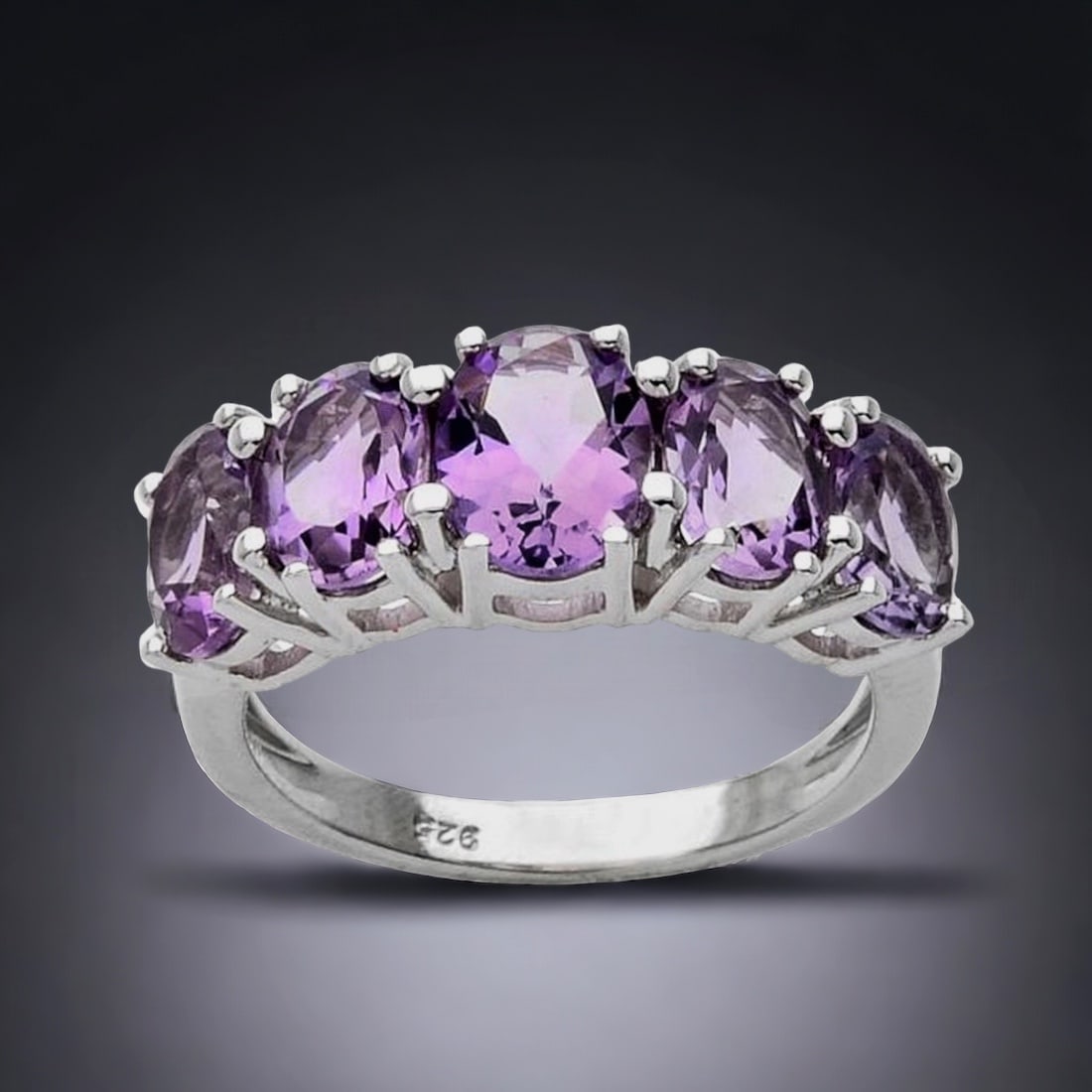 5-Stone Amethyst Ring set in Sterling Silver - Size 7 (1 of 1)