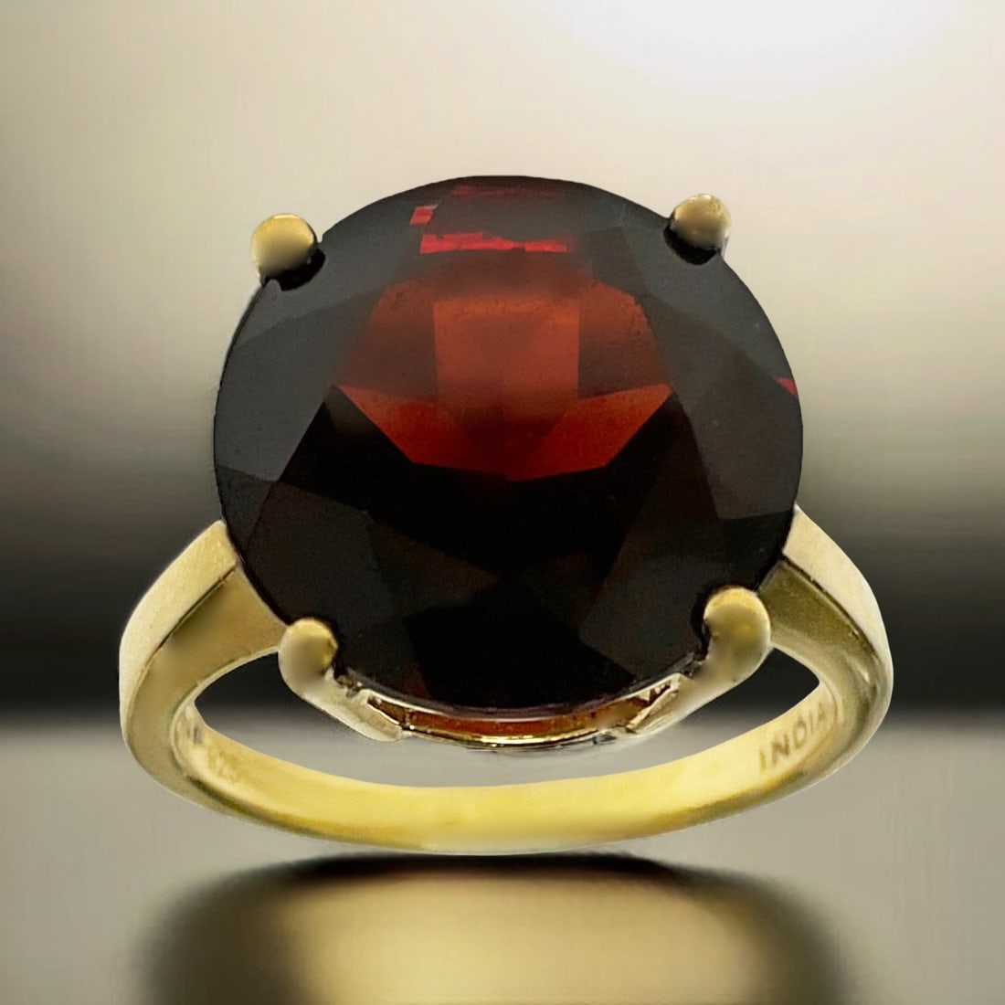 Captivating 12mm Garnet 14K Gold over Sterling Silver Solitaire Ring Size 5 (1 of 1)