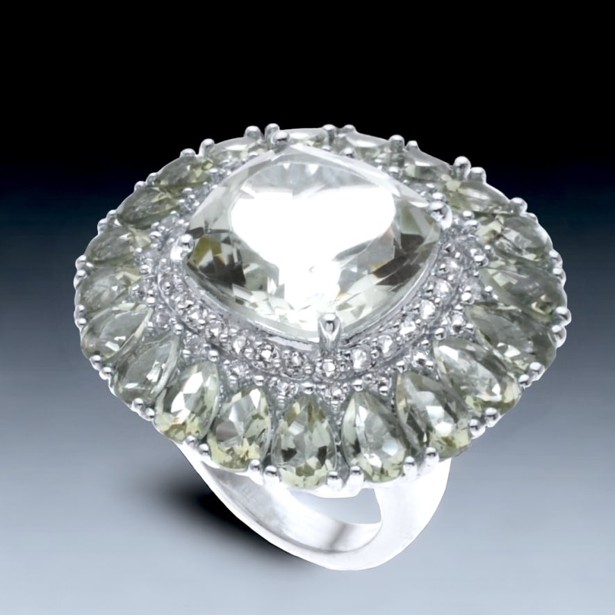 Green Amethyst Statement Cocktail Ring Size 7 (1 of 1)