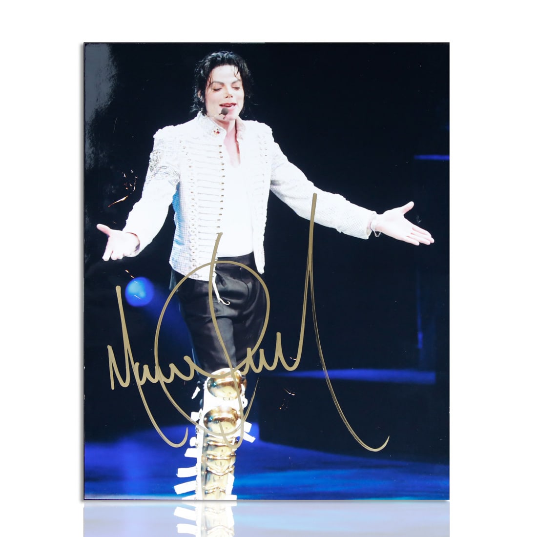 Michael Jackson Signed 8x10 Photo – A Golden Memorabilia Moment (1 of 3)