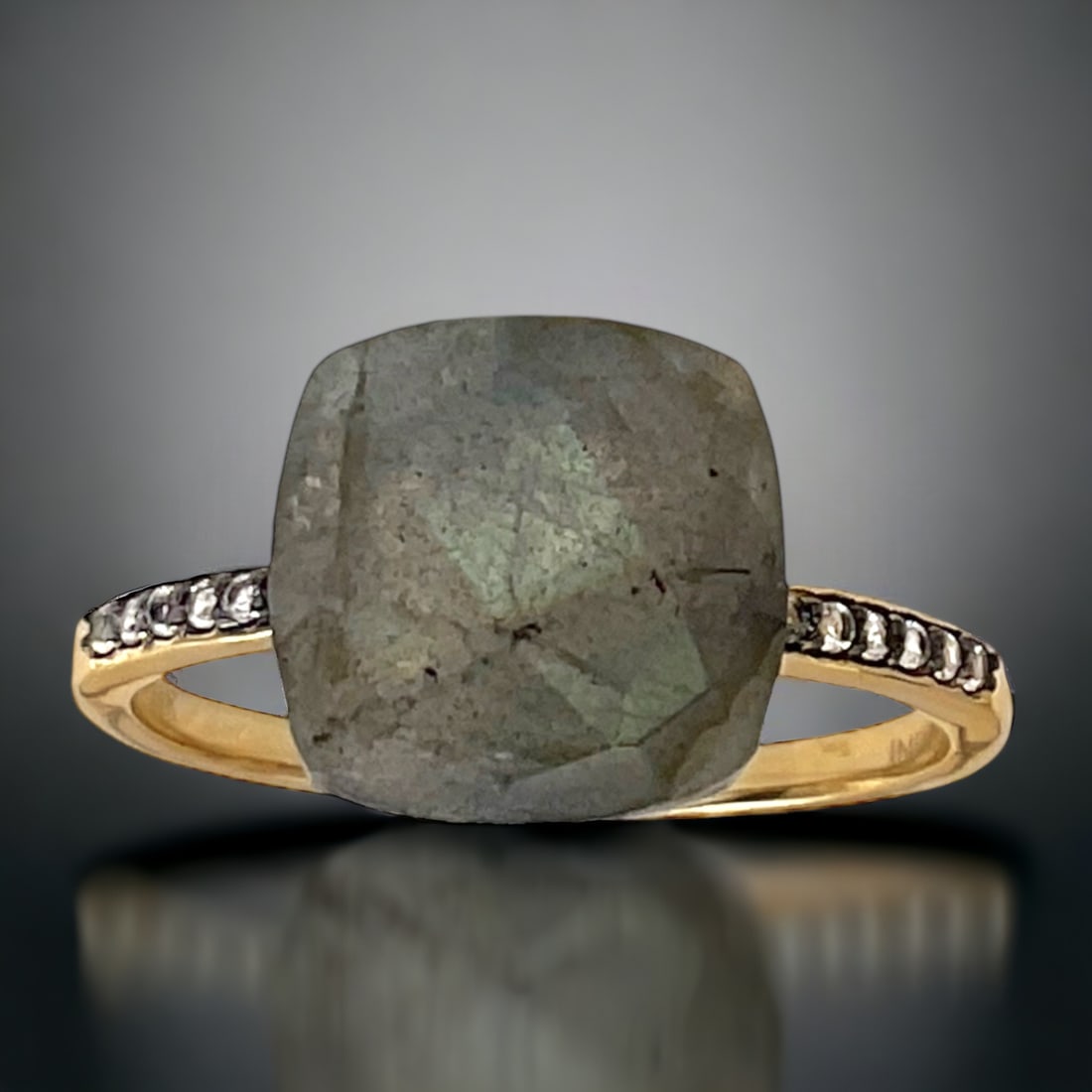 14K Gold Ring with Labradorite Center Stone - Size 7.25 (1 of 1)