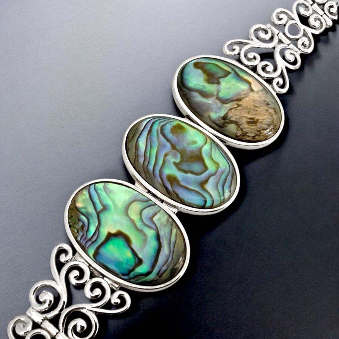 Colors like the sea with this stunning Abalone Sterling Silver Bracelet - 8.5" (1 of 2)