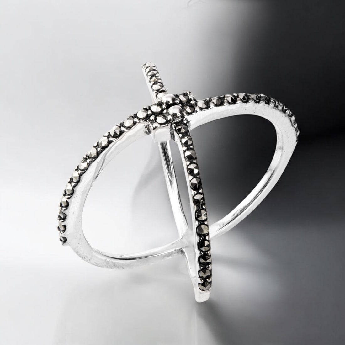 Avant Garde Marcasite Sterling Silver Ring with a Open Space Design - Size 6 (1 of 1)