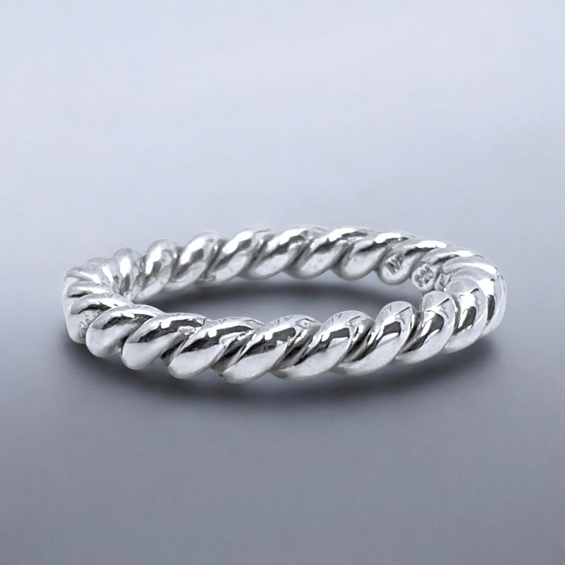 Timeless Twist Style Sterling Silver Ring - Size 6.75 (1 of 1)