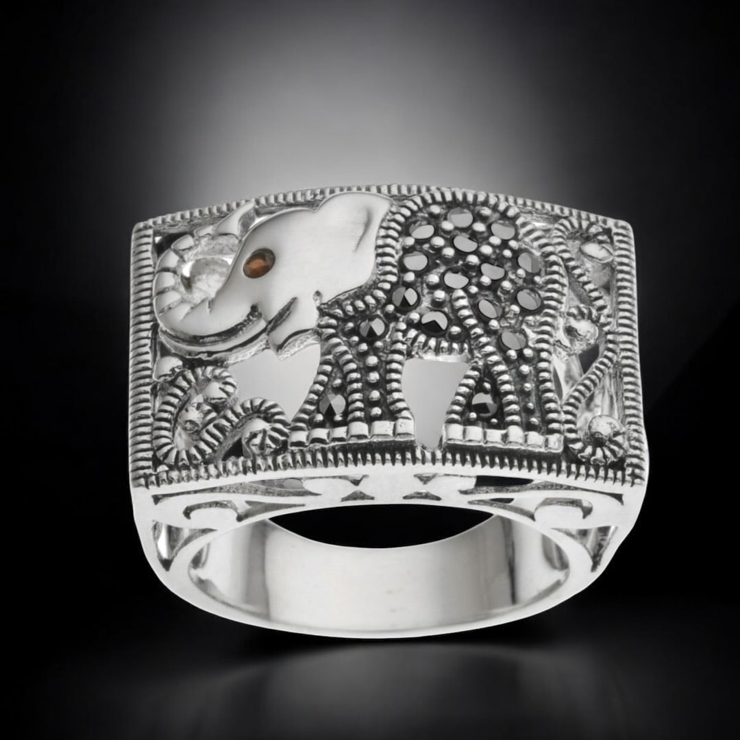 Sterling Silver Elephant Ring, Garnet Eye & Marcasite Accents – Size 6 (1 of 1)